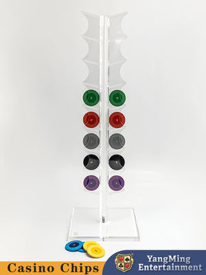 Gambling Roulette Table Acrylische poker chip holder met 16 transparante cirkelvormige chips getoond