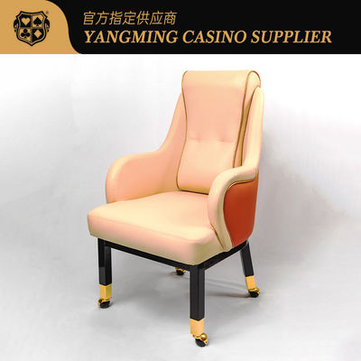 Comfortabele leer en hout Wynn Macau Model aangepaste speler stoel Casino Baccarat met wielen Poker stoel