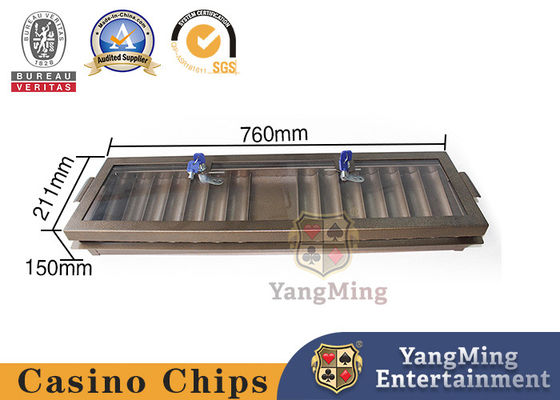 Het Ijzer Single-Layer Afsluitbaar Chip Box Baccarat Acrylic Texas Clay Anti-Counterfeiting Chip Countertop Tray van het messingsmetaal